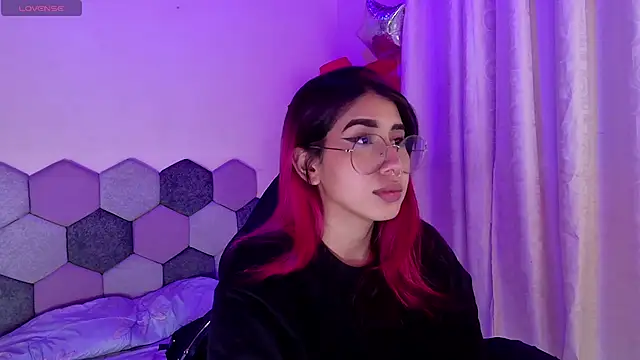 Horny tgn online show from March 31, 2026, 6:10 pm