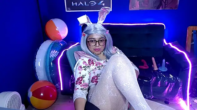X CHERRY XX online show from December 11, 2024, 12:33 am