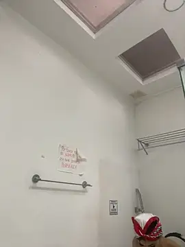 sofiarouge online show from October 21, 2025, 7:57 pm