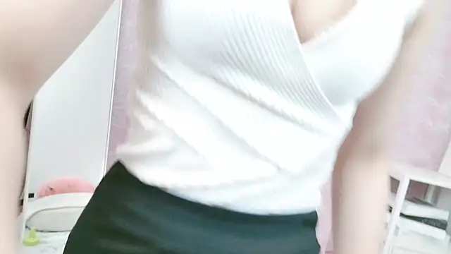 Snapshot of eimi_ch chatting on December 10, 2024, 12:39 am eimi ch online show from December 10, 2024, 12:39 am