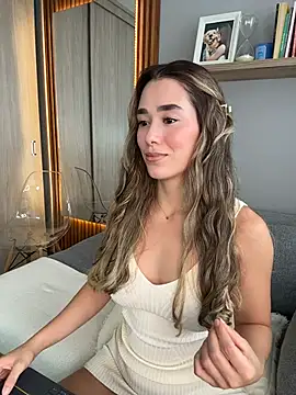 FridaKlein online show from March 18, 2026, 7:26 pm