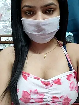 Myloveurvi online show from October 26, 2025, 11:43 am