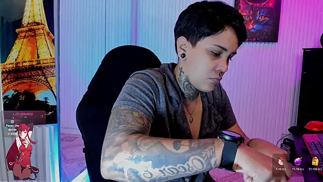 ZhoeStrong online show from April 4, 2026, 7:31 pm