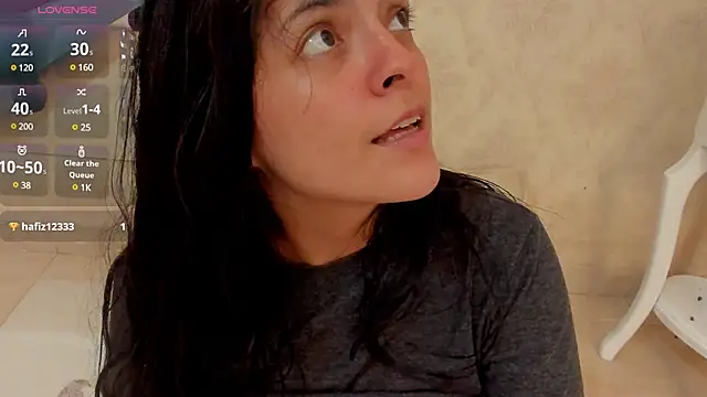 Snapshot of sofiaclauss chatting on February 6, 2025, 12:15 pm sofiaclauss online show from February 6, 2025, 12:15 pm