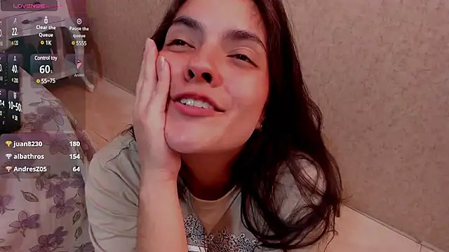 Snapshot of sofiaclauss chatting on February 24, 2025, 11:21 am sofiaclauss online show from February 24, 2025, 11:21 am