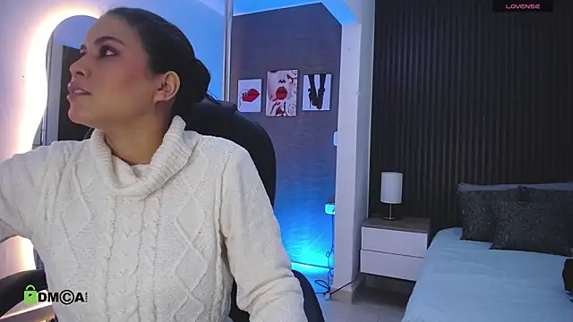 natasha  jackson online show from October 21, 2025, 12:04 pm