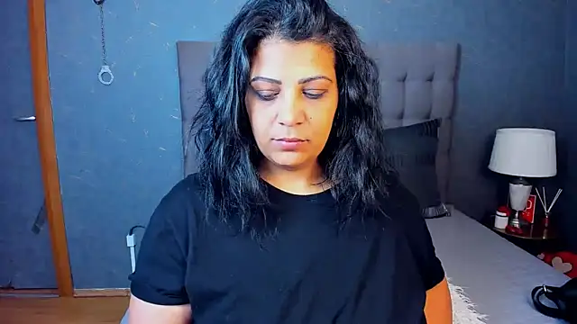 AmyCubes online show from October 25, 2025, 3:28 am