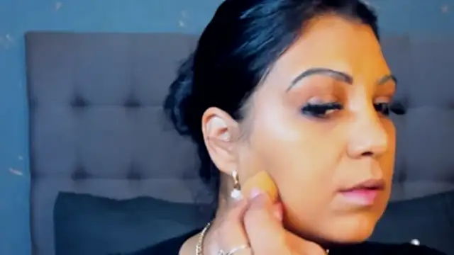 AmyCubes online show from November 12, 2025, 3:54 am