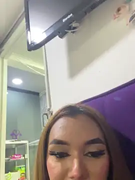Snapshot of Nikol_Rang__ chatting on March 14, 2025, 7:04 am Nikol Rang online show from March 14, 2025, 7:04 am