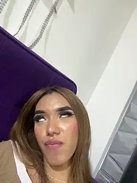 Snapshot of Nikol_Rang__ chatting on March 13, 2025, 7:09 am Nikol Rang online show from March 13, 2025, 7:09 am