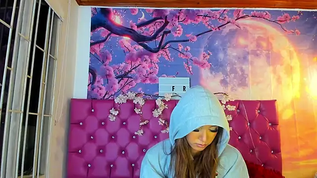 Snapshot of Nikol_Rang__ chatting on February 25, 2025, 10:15 am Nikol Rang online show from February 25, 2025, 10:15 am