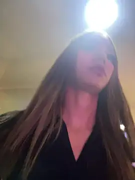 Snapshot of Nikol_Rang__ chatting on February 21, 2025, 1:44 am Nikol Rang online show from February 21, 2025, 1:44 am