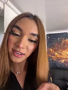 Snapshot of Nikol_Rang__ chatting on March 21, 2025, 5:00 am Nikol Rang online show from March 21, 2025, 5:00 am