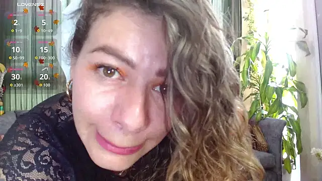 oriana thomson2 online show from October 18, 2025, 7:16 pm