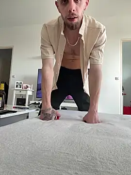 18cmpacoo online show from April 15, 2026, 3:38 pm