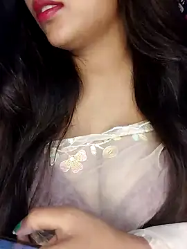 Sreya213 online show from April 10, 2026, 7:10 pm