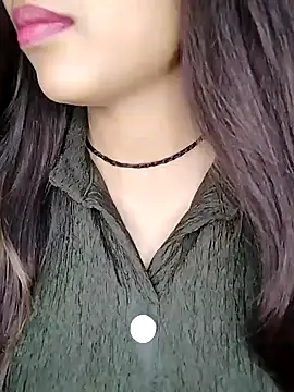 Sreya213 online show from January 29, 2025, 8:04 pm