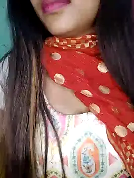 Sreya213 online show from January 15, 2025, 10:24 pm