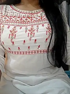 Snapshot of Rina777o chatting on May 20, 2026, 5:10 pm Rina777o online show from May 20, 2026, 5:10 pm