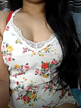 Snapshot of Rina777o chatting on May 25, 2026, 6:06 pm Rina777o online show from May 25, 2026, 6:06 pm