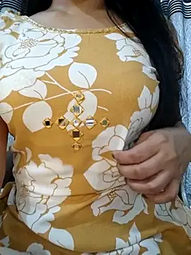 Rina777o online show from April 14, 2026, 10:09 am