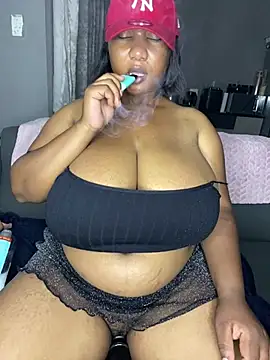 Snapshot of MayaPassion chatting on January 11, 2026, 3:02 am MayaPassion online show from January 11, 2026, 3:02 am