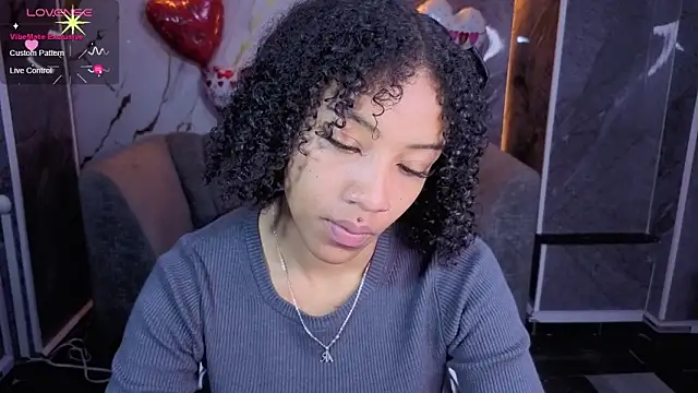 Snapshot of Violeth_b chatting on February 12, 2026, 1:00 pm Violeth b online show from February 12, 2026, 1:00 pm