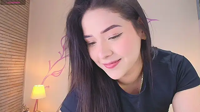 Snapshot of DahliaMoore chatting on October 17, 2025, 8:32 pm DahliaMoore online show from October 17, 2025, 8:32 pm