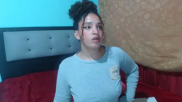 Snapshot of kalipso_n-jones chatting on January 23, 2025, 8:56 pm kalipso n-jones online show from January 23, 2025, 8:56 pm