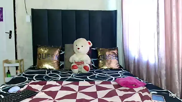 quenliyasa online show from September 22, 2025, 7:58 am