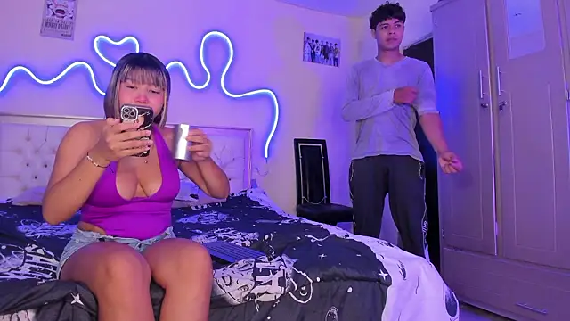 dafnezahiraa  online show from February 22, 2026, 5:54 am