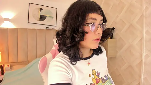 Haru Bonny online show from February 6, 2026, 8:49 pm