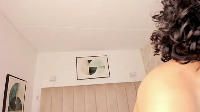 Haru Bonny online show from March 26, 2026, 7:56 pm