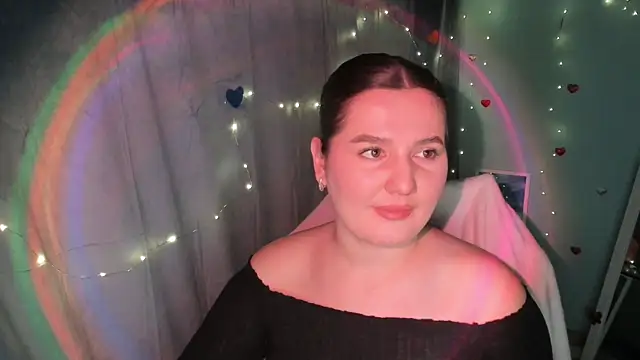 Snapshot of Lei_White chatting on March 19, 2025, 10:20 pm Lei White online show from March 19, 2025, 10:20 pm