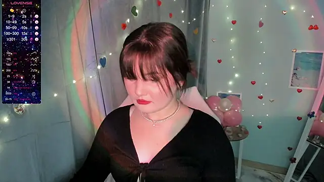 Snapshot of Lei_White chatting on February 13, 2025, 1:15 pm Lei White online show from February 13, 2025, 1:15 pm