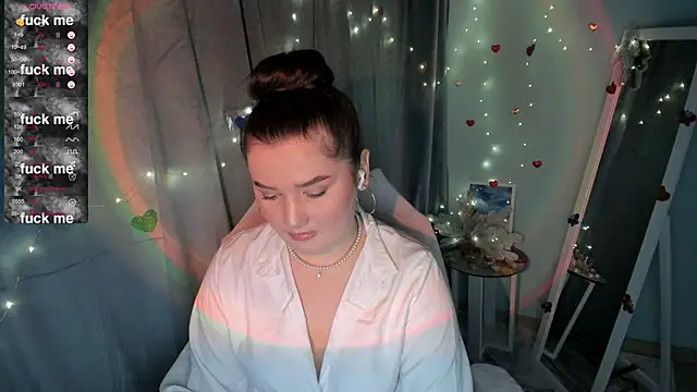 Snapshot of Lei_White chatting on February 8, 2025, 9:46 pm Lei White online show from February 8, 2025, 9:46 pm