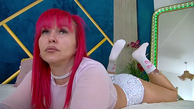 Foxxxy MILF online show from January 17, 2026, 5:11 am