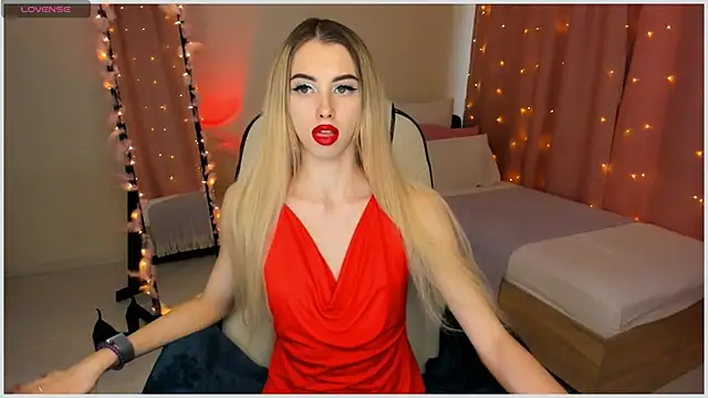 Snapshot of Emilia_Klar chatting on March 5, 2025, 2:56 pm Emilia Klar online show from March 5, 2025, 2:56 pm