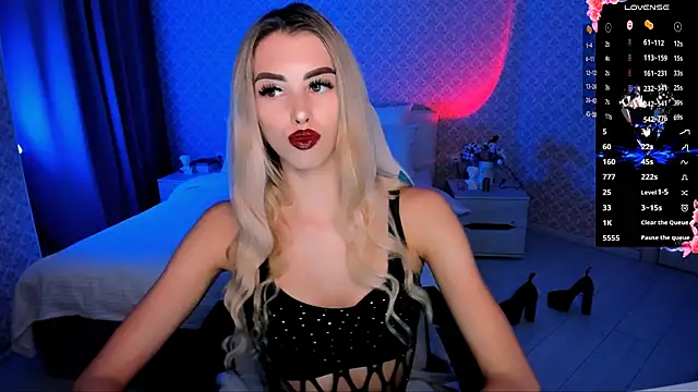 Snapshot of Emilia_Klar chatting on September 11, 2025, 8:03 am Emilia Klar online show from September 11, 2025, 8:03 am