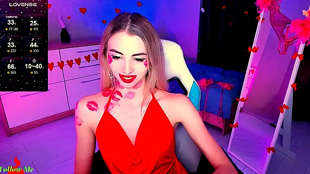 Snapshot of Emilia_Klar chatting on February 12, 2025, 8:27 am Emilia Klar online show from February 12, 2025, 8:27 am