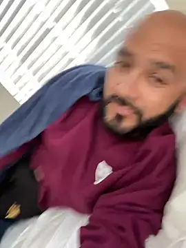 tylergigo online show from March 18, 2025, 6:39 pm