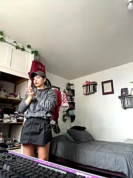 EemaHaruki online show from October 6, 2025, 6:08 pm