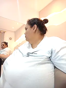 Snapshot of Alisson_am chatting on October 23, 2025, 11:31 am Alisson am online show from October 23, 2025, 11:31 am