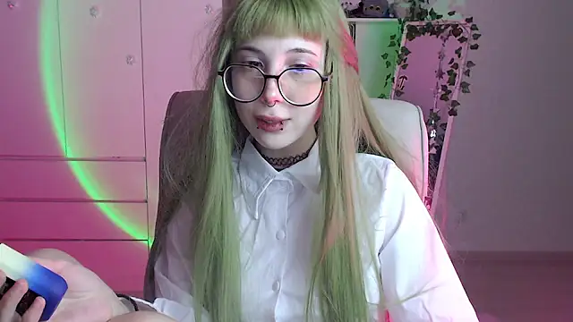 MoriHorri online show from March 12, 2025, 2:52 am