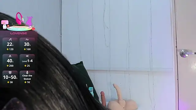 Snapshot of Isaa_Queen chatting on October 20, 2025, 7:03 pm Isaa Queen online show from October 20, 2025, 7:03 pm