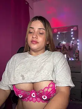 Snapshot of perlita05 chatting on February 12, 2026, 1:49 am perlita05 online show from February 12, 2026, 1:49 am