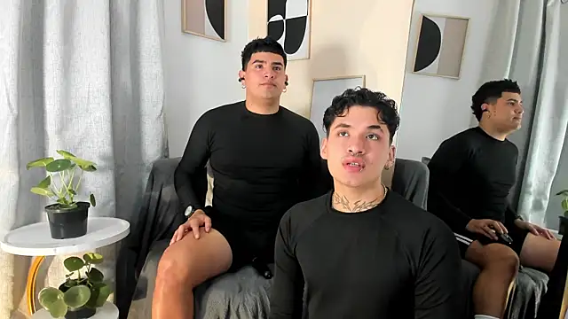 MatheoVelez online show from January 25, 2025, 11:34 am