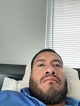 elamante03 online show from September 19, 2025, 7:18 pm