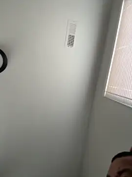 elamante03 online show from April 20, 2026, 5:25 pm