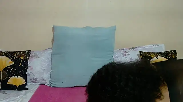 Snapshot of DiamondLuv29 chatting on June 18, 2026, 3:16 am DiamondLuv29 online show from June 18, 2026, 3:16 am